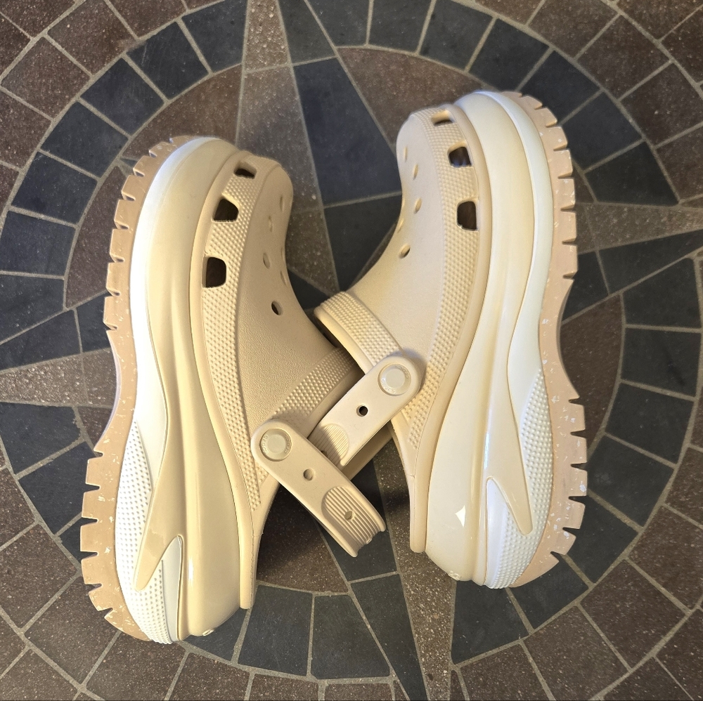 Crocs Mega Crush Platform Clogs In Chai - Picture 9 of 15